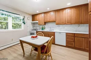 15 Mitchell Rd, Parsippany, NJ 07054 - Photo 8