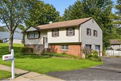 15 Mitchell Rd, Parsippany, NJ 07054 - Photo 2