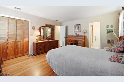 15 Mitchell Rd, Parsippany, NJ 07054 - Photo 16