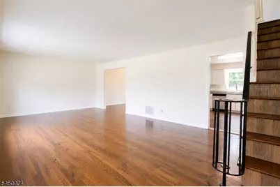 25 Lincoln Ave, Piscataway Township, NJ 08854 - Photo 8
