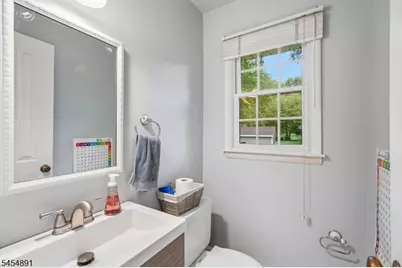 3 Kennedy Ct, Wayne, NJ 07470 - Photo 18
