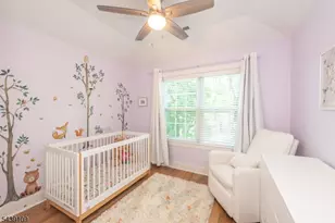 8 Deans Ct, Fairfield, NJ 07004 - Photo 20