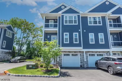 8 Deans Ct #8, Fairfield, NJ 07004 - Photo 2