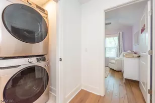 8 Deans Ct, Fairfield, NJ 07004 - Photo 22