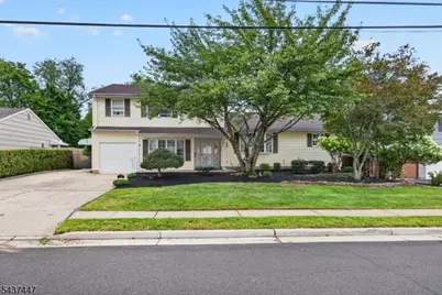 25 Princeton Dr, Middlesex, NJ 08846 - Photo 1