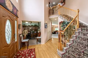 2 Garden Hills Dr, Franklin Township, NJ 08873 - Photo 4