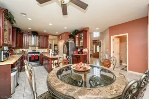 2 Garden Hills Dr, Franklin Township, NJ 08873 - Photo 10