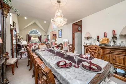 2 Garden Hills Dr, Franklin Township, NJ 08873 - Photo 8