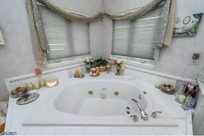 2 Garden Hills Dr, Franklin Township, NJ 08873 - Photo 26