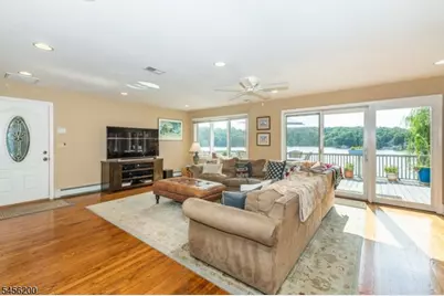 320 Lakeside Ave, Hopatcong, NJ 07821 - Photo 10