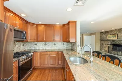 320 Lakeside Ave, Hopatcong, NJ 07821 - Photo 12