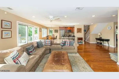 320 Lakeside Ave, Hopatcong, NJ 07821 - Photo 8