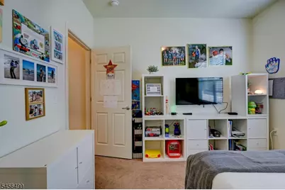 45 Bryant Ct, Franklin Township, NJ 08873 - Photo 16