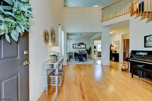 45 Bryant Ct, Franklin Township, NJ 08873 - Photo 2