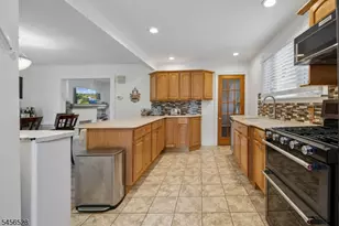 1027 Salem Ave, Hillside, NJ 07205 - Photo 12