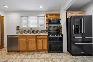 1027 Salem Ave, Hillside, NJ 07205 - Photo 14