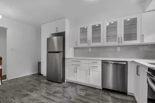 514 Andria Ave, Hillsborough Township, NJ 08844 - Photo 4