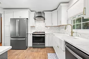 509 Mansel Dr, Roxbury Township, NJ 07850 - Photo 10
