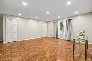 584 Thomas Blvd, East Orange, NJ 07017 - Photo 4