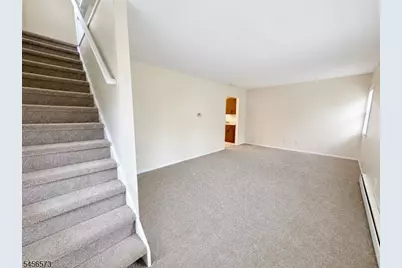 58 Nestor St, Franklin, NJ 07416 - Photo 4