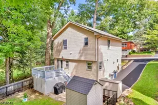 92 New York Ave, Jefferson Township, NJ 07849 - Photo 8