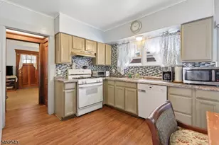 30 Brookside Ave, Hawthorne, NJ 07506 - Photo 10
