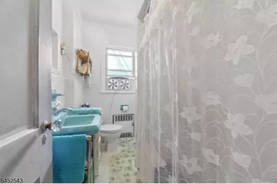 30 Brookside Ave, Hawthorne, NJ 07506 - Photo 18