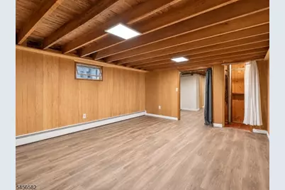 811 Hussa St, Linden, NJ 07036 - Photo 24