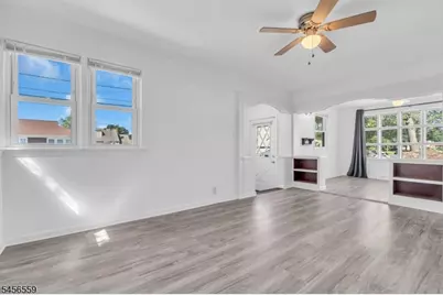 34 N 15th Ave, Manville, NJ 08835 - Photo 2