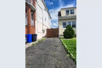 762 Old Rd, Elizabeth, NJ 07202 - Photo 2