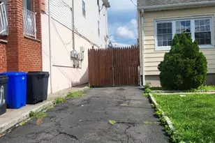 762 Old Rd, Elizabeth, NJ 07202 - Photo 2