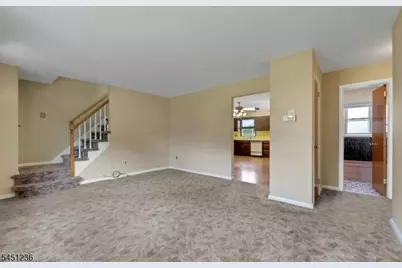 77 High, Clifton, NJ 07014 - Photo 16