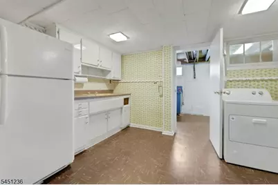77 High, Clifton, NJ 07014 - Photo 36