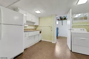 77 High, Clifton, NJ 07014 - Photo 36