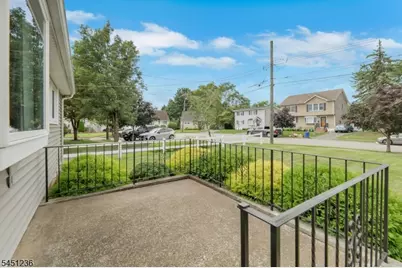 77 High, Clifton, NJ 07014 - Photo 4