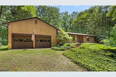 155 Buffalo Hollow Rd, Lebanon Township, NJ 08826 - Photo 16