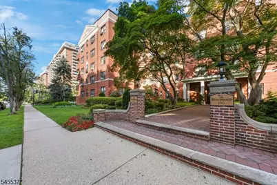 100 Prospect Ave #1F, Hackensack, NJ 07601 - Photo 2