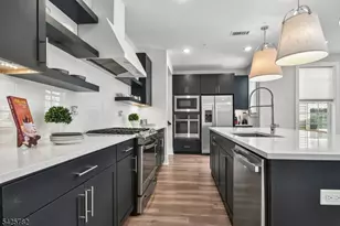 723 Station Rd, Dunellen, NJ 08812 - Photo 8