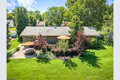 211 Briarheath Lane, Clark Township, NJ 07066 - Photo 36