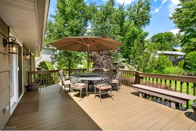 211 Briarheath Lane, Clark Township, NJ 07066 - Photo 28