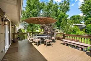 211 Briarheath Ln, Clark Township, NJ 07066 - Photo 28
