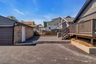240 Keer Ave, Newark, NJ 07112 - Photo 40