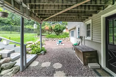 5 Van Allen Pl, Pequannock Township, NJ 07444 - Photo 38
