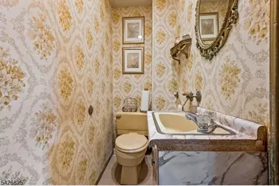 863 Pleasant Valley Way, West Orange Township, NJ 07052 - Photo 30