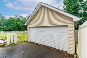 122 Orben Dr, Mount Arlington, NJ 07850 - Photo 34
