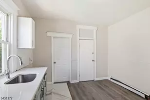 184 W Runyon St, Newark, NJ 07108 - Photo 22
