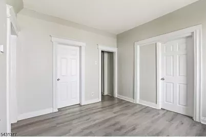 184 W Runyon St, Newark, NJ 07108 - Photo 6
