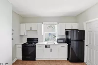 184 W Runyon St, Newark, NJ 07108 - Photo 12
