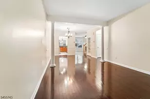 195 Levinberg Ln, Wayne, NJ 07470 - Photo 8
