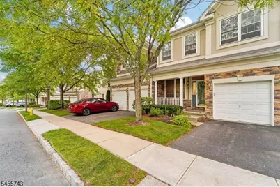 195 Levinberg Ln, Wayne, NJ 07470 - Photo 1